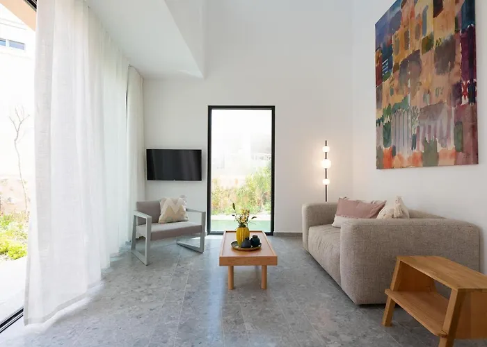 Nisi Living Concept إياليسوس