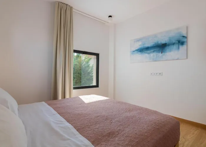 Nisi Living Concept فيلة إياليسوس